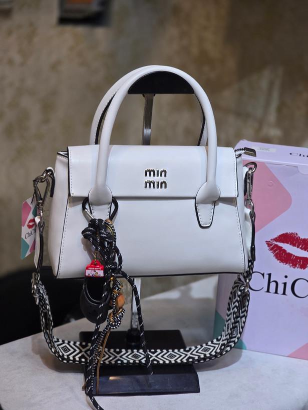 کیف دوشی و دستی زنانه chi chi مدل min min
